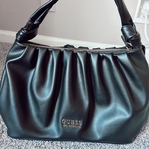 Guess Purse, BRAND NEW, With TAG. Sleek black